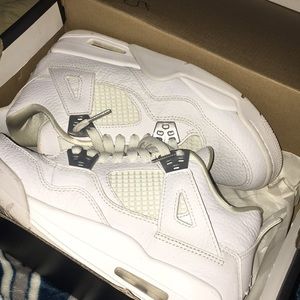 Jordan 4
